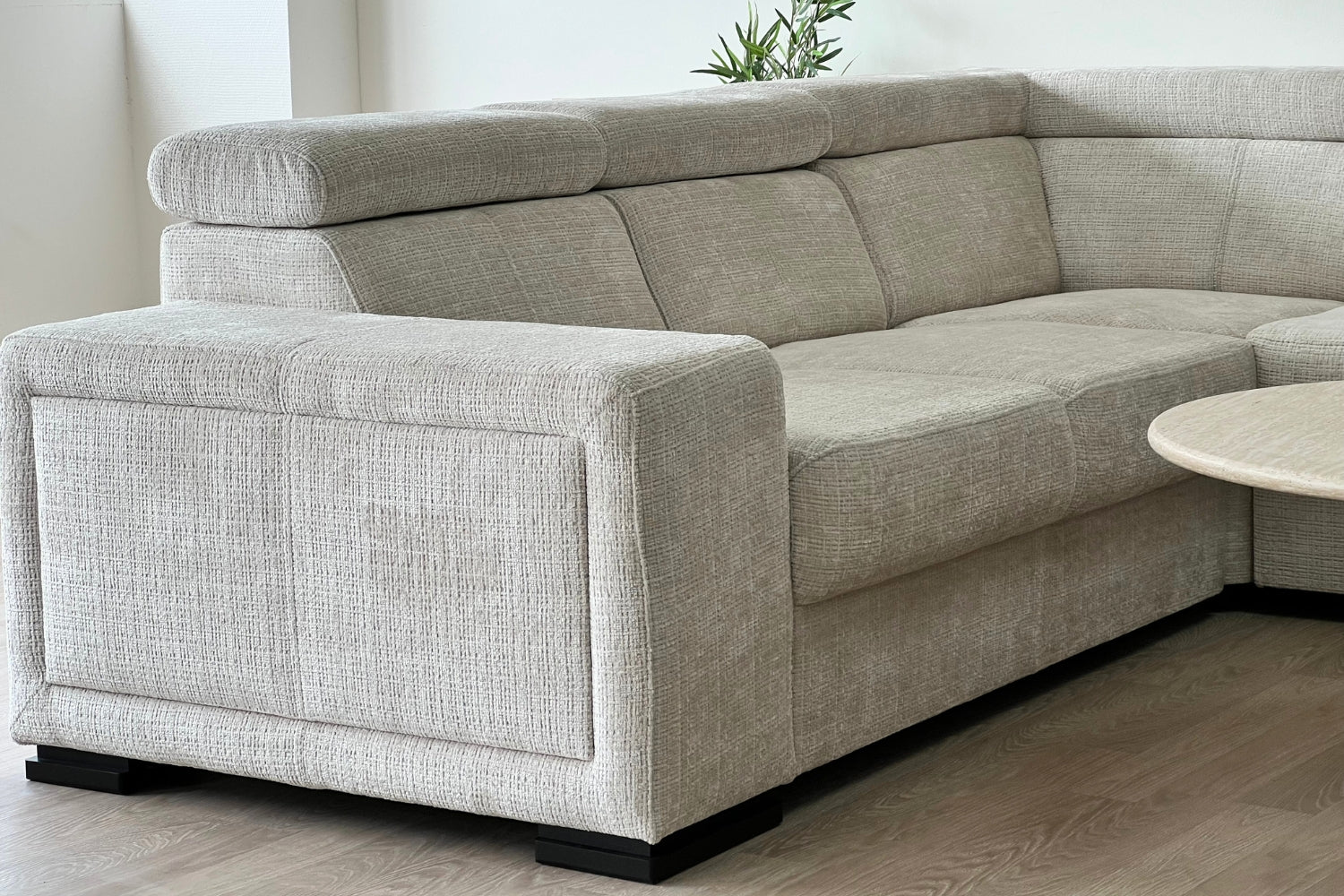 Canapé Karola Convertible Tissu Marbella Crème