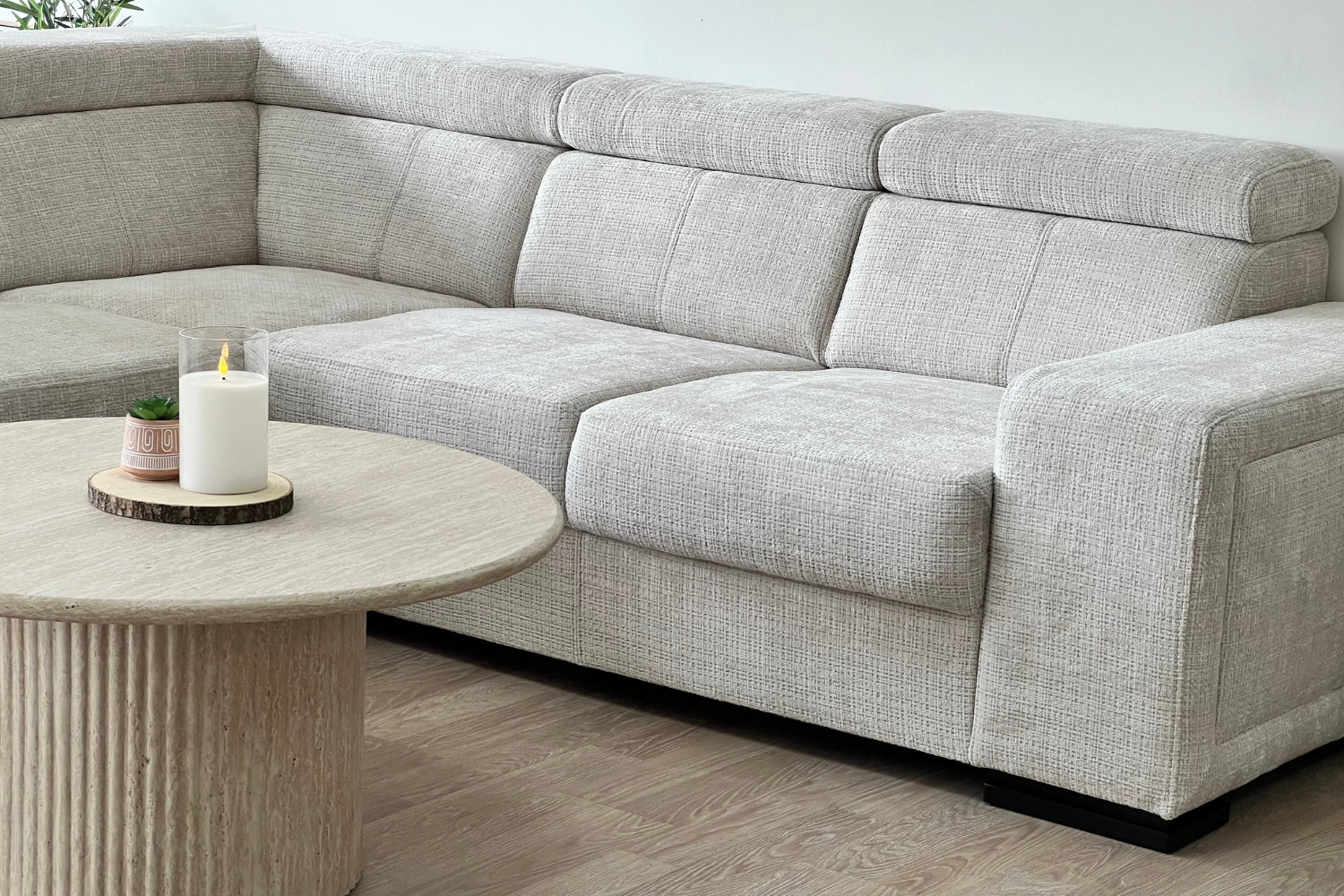 Canapé Karola Convertible Tissu Marbella Crème