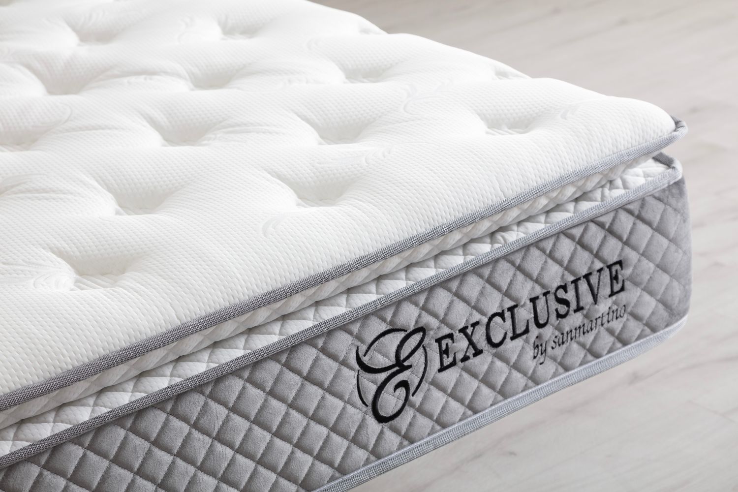 Matelas San Martino Exclusif Ressorts Gris - 32 cm avec surmatelas Intégré